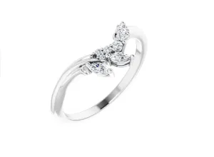 14K White Gold Floral Diamond Contour Band
