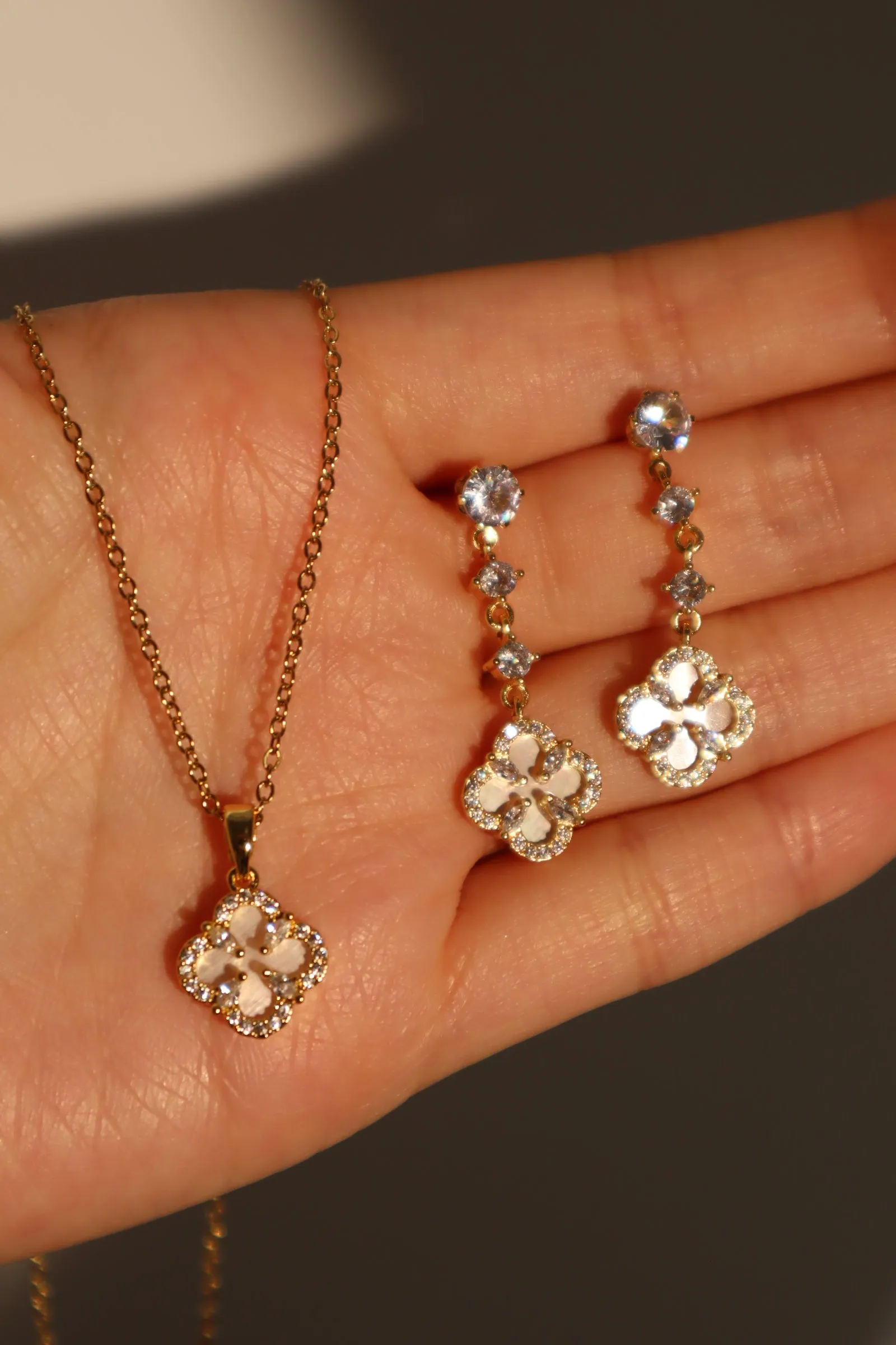18K Real Gold Plated Lucky Leaf Shell Pearls Earrings