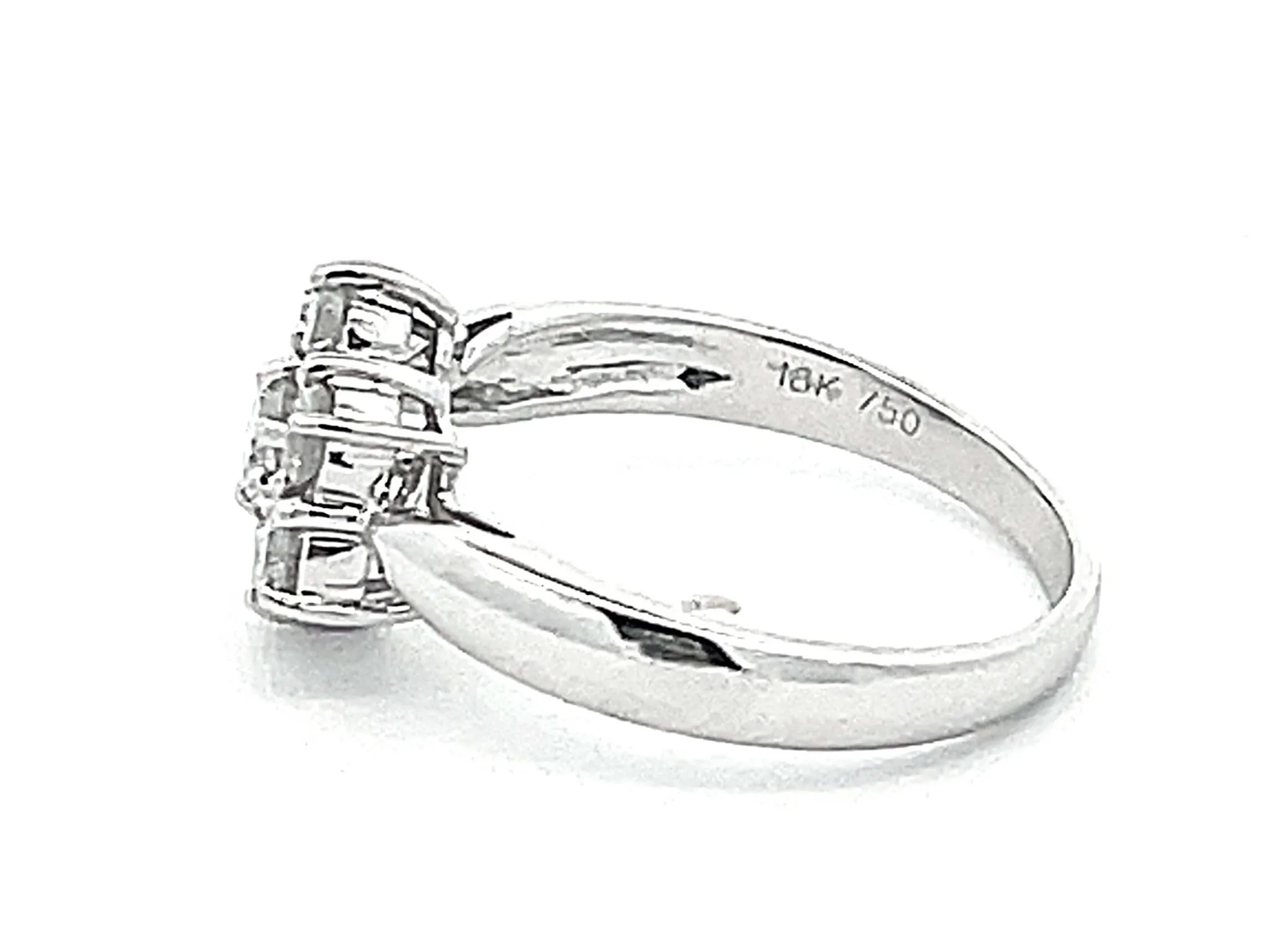 7 Diamond Flower Ring in 18k White Gold