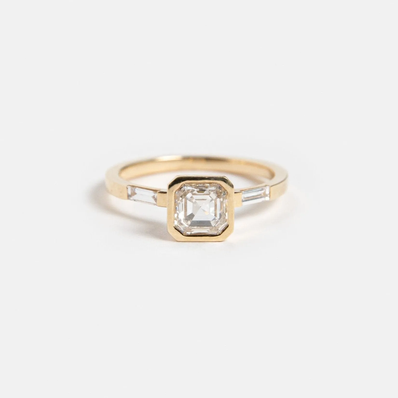 Aida Ring with 1.10ct Lab-grown Diamond in Gold