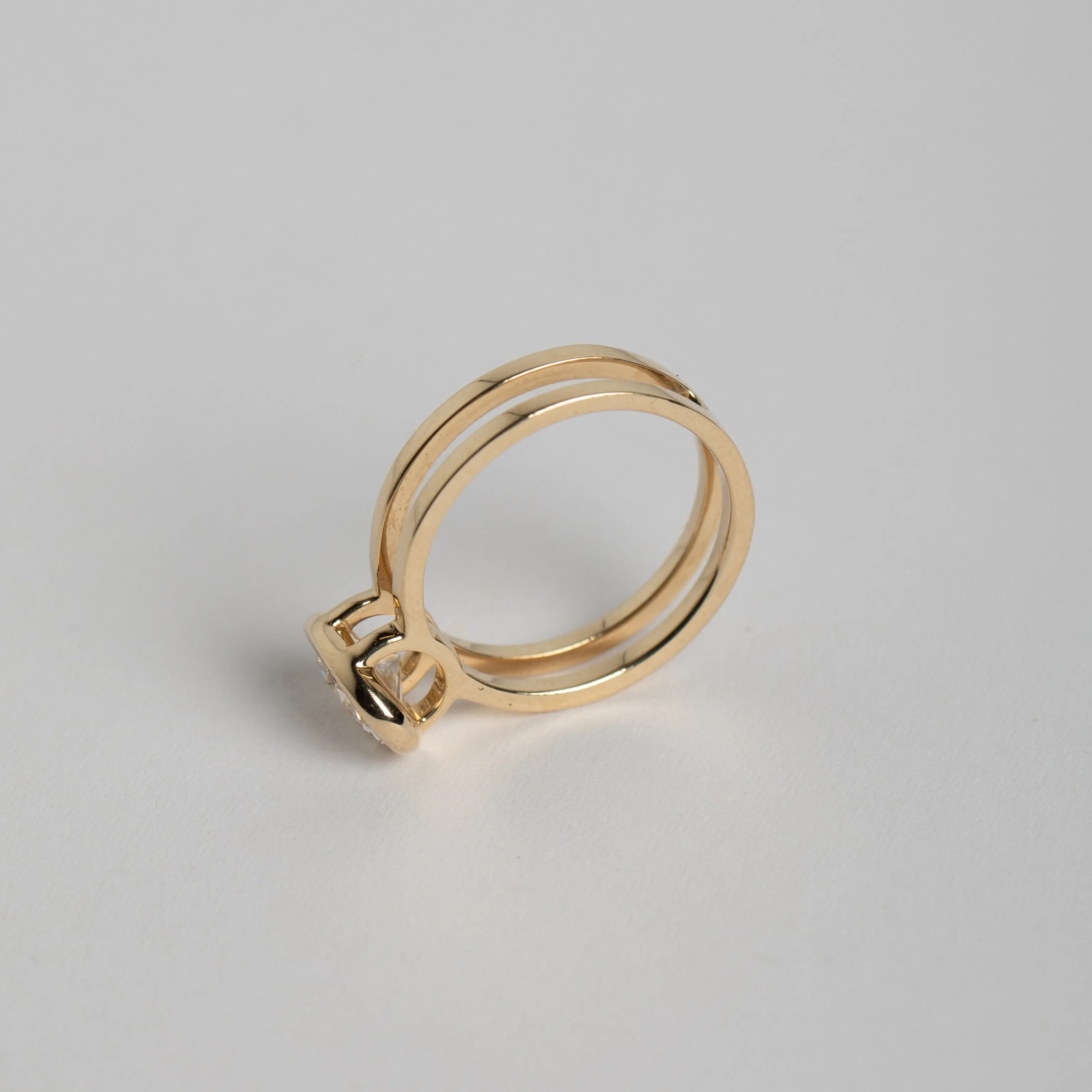 Benu Ring with 1.17ct Lab-grown Diamond in Gold