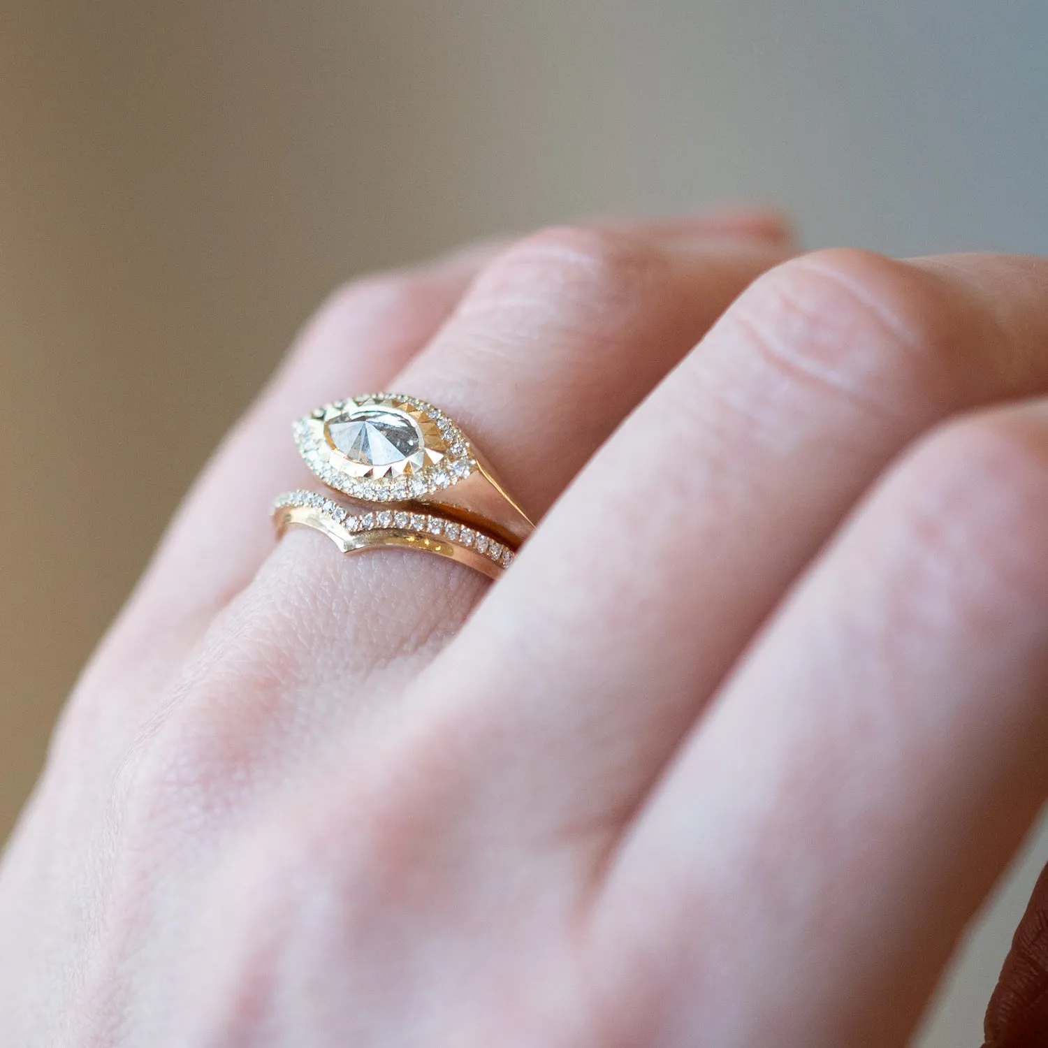 Deco Eye Diamond Signet VIII