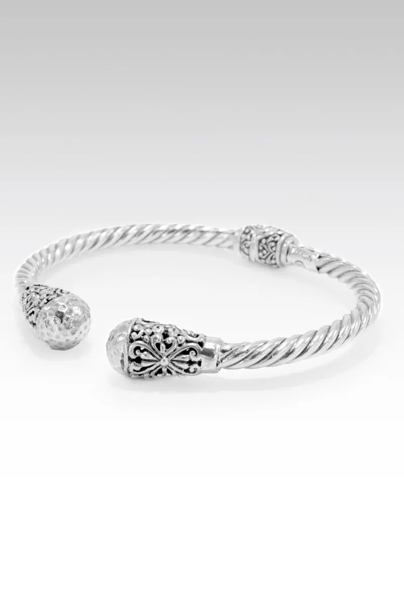 Faith Over Fear Tip-to-Tip Bracelet? in Janyl Adair