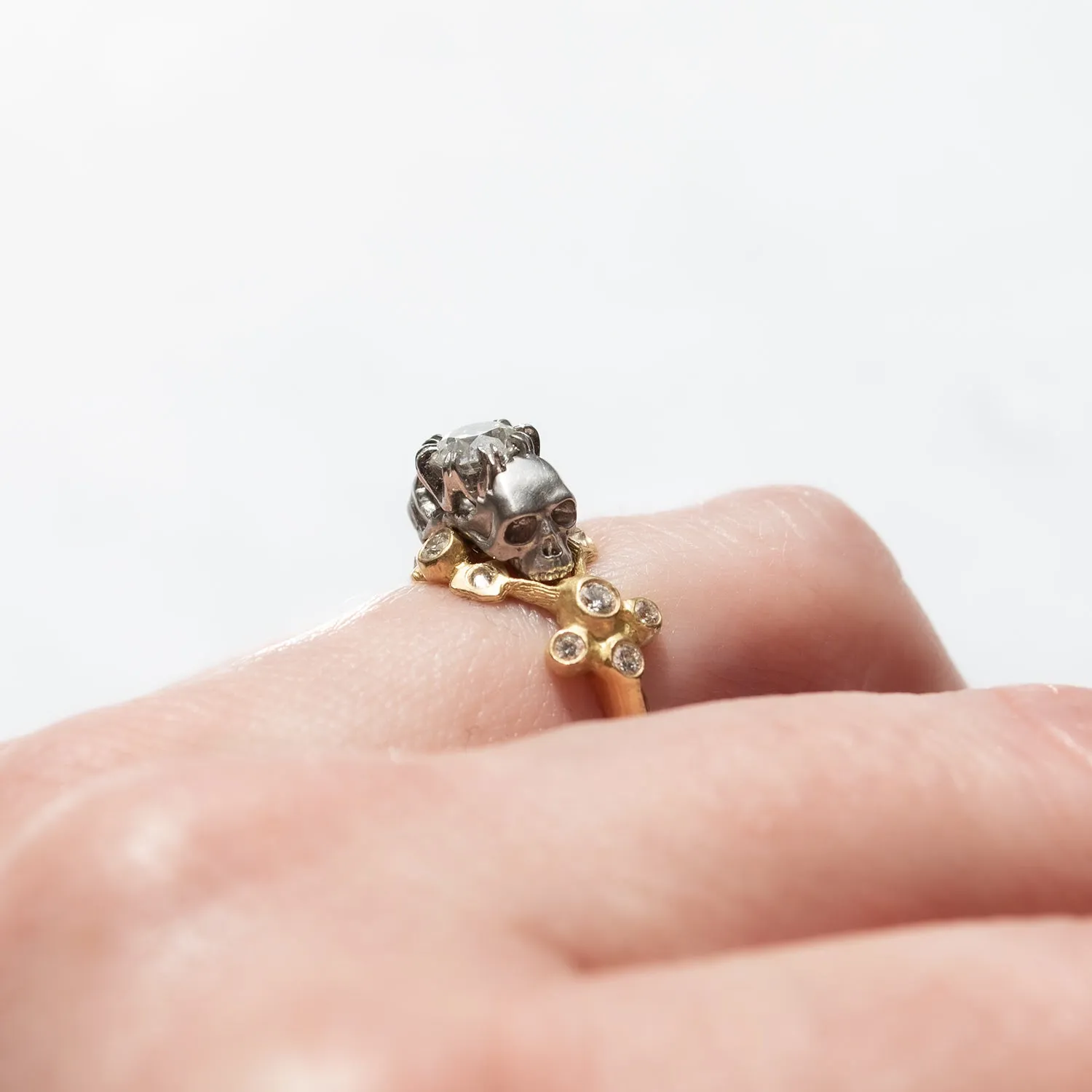Memento Mori Diamond Ring