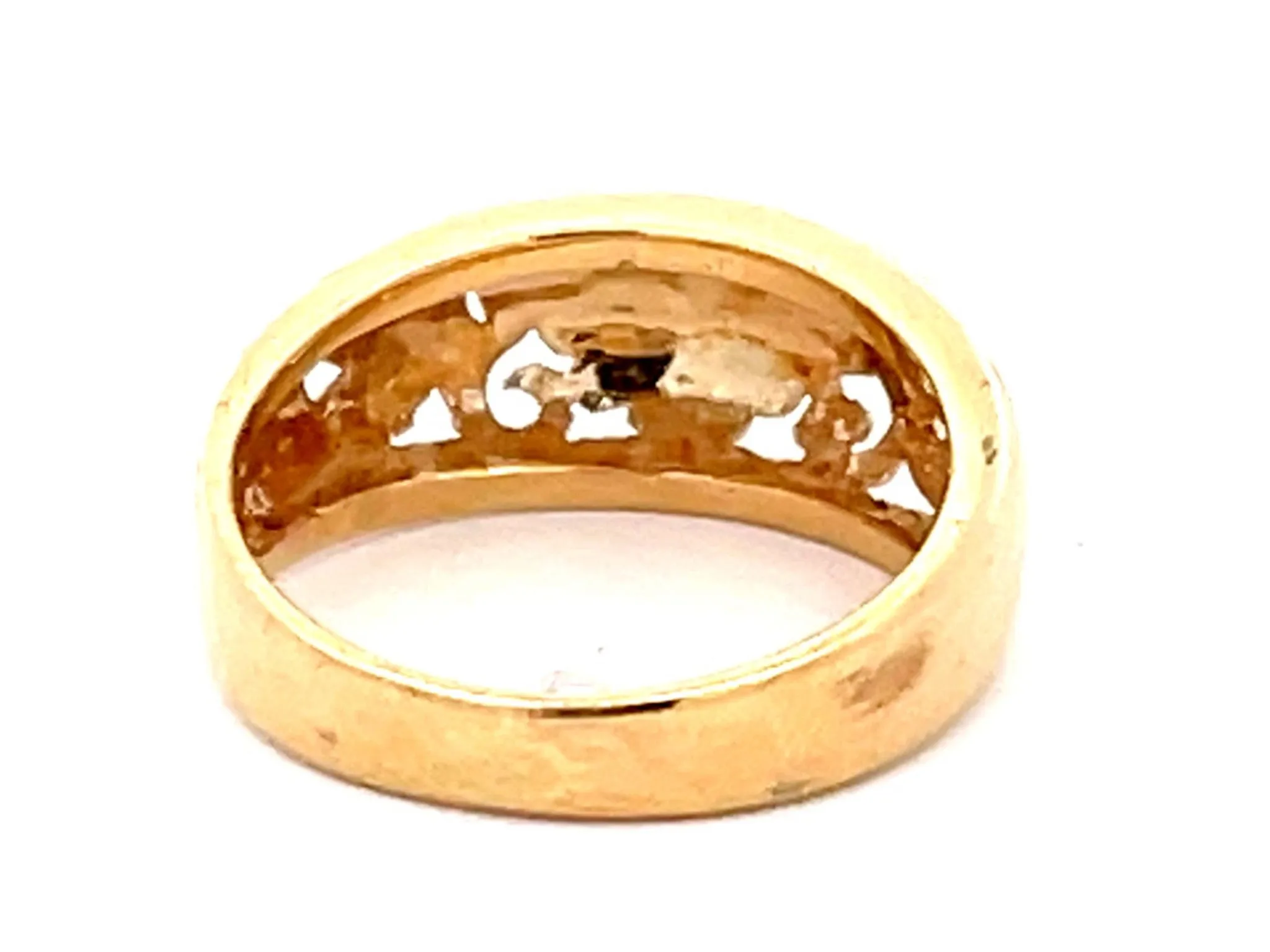 Mings Chrysanthemum Cutout Band Ring in 14k Yellow Gold size 4.5