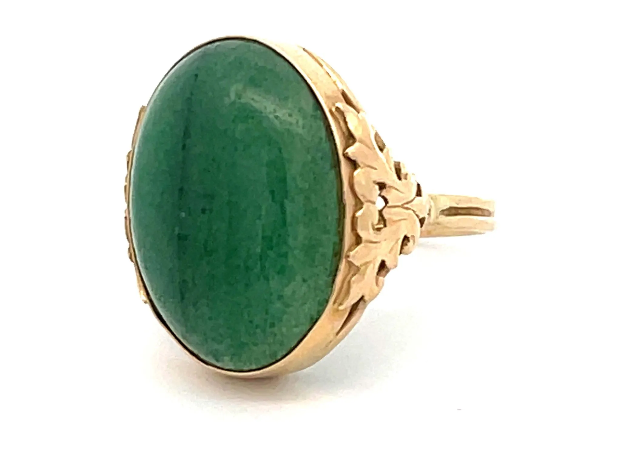 Mings Green Jade Ring in 14k Yellow Gold
