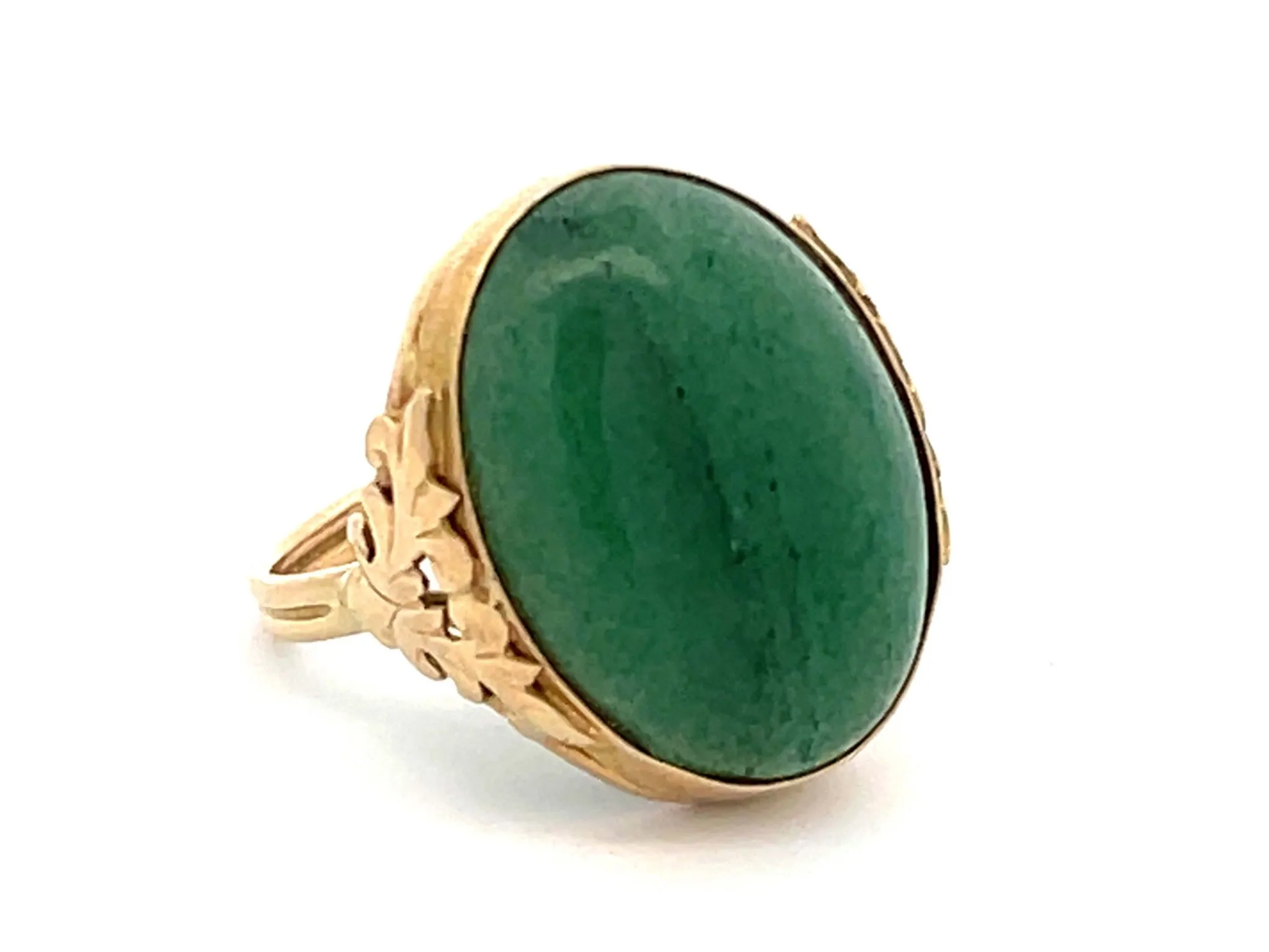 Mings Green Jade Ring in 14k Yellow Gold