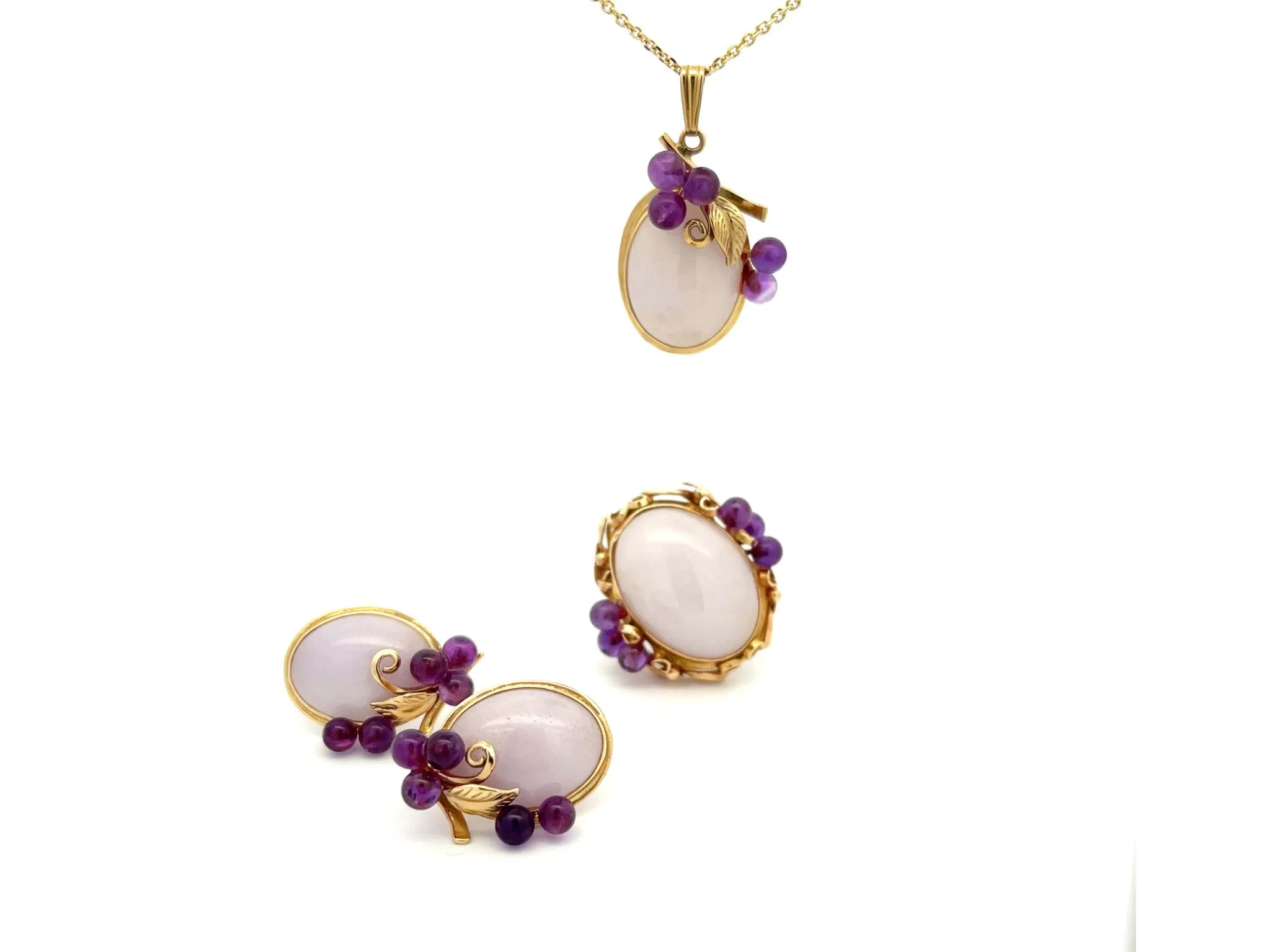 Mings Lavender Jade and Purple Amethyst Ring in 14k Yellow Gold