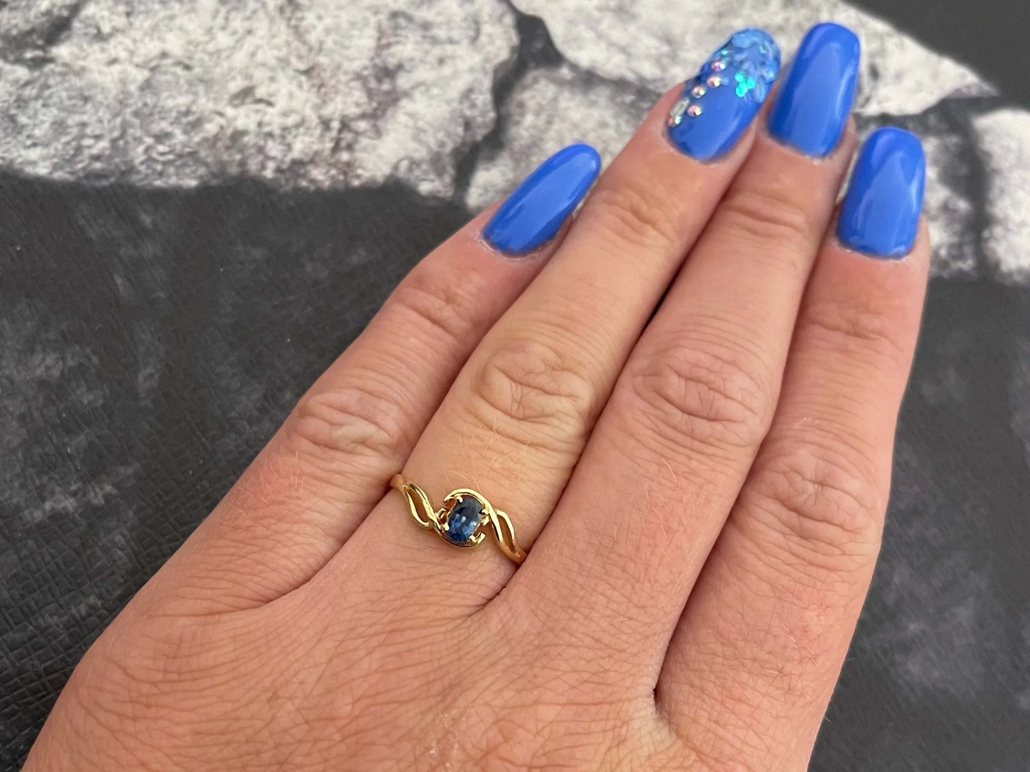 Sapphire Ring in 14k Yellow Gold